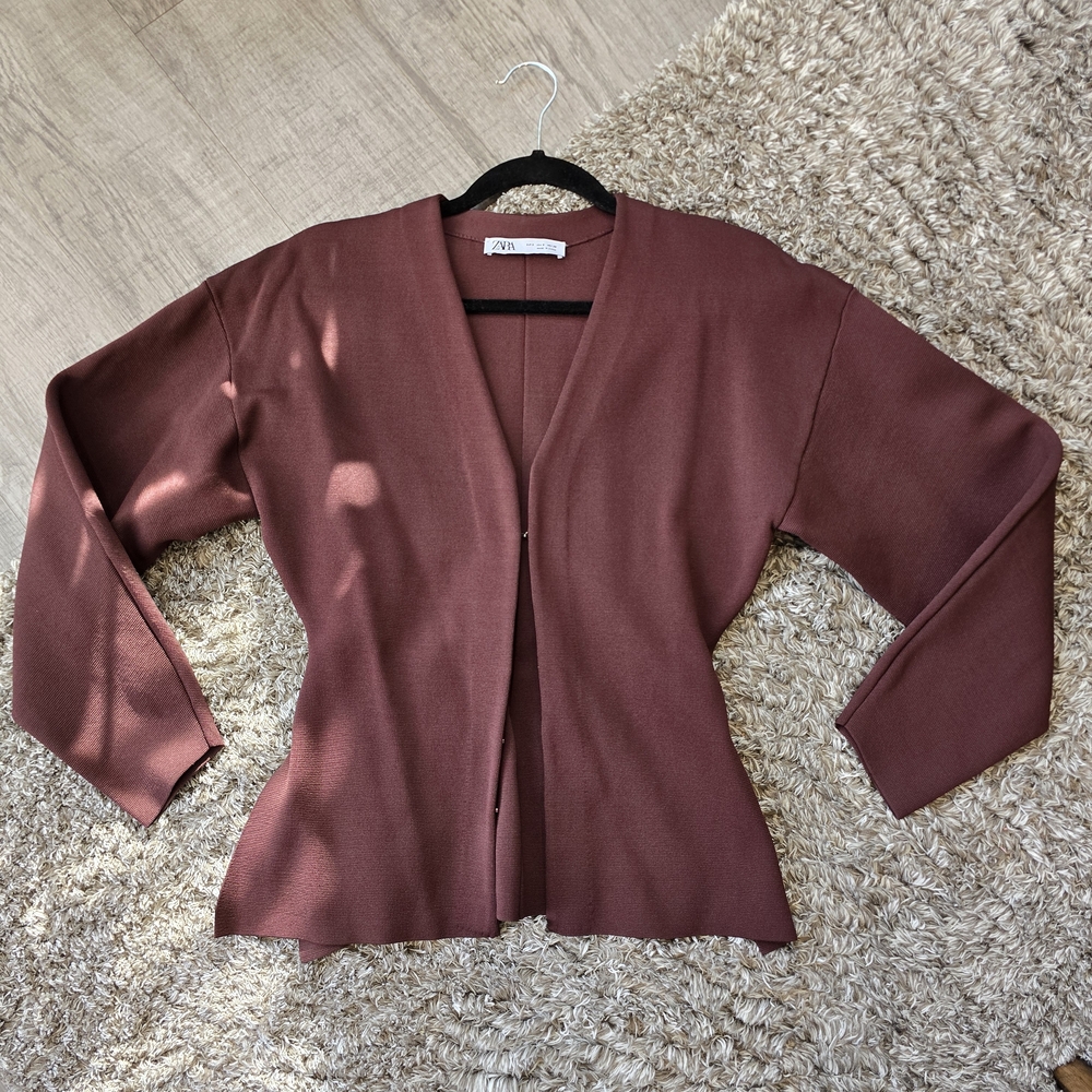 Zara Women's Maroon Hook Closure Knit Top Size Small
